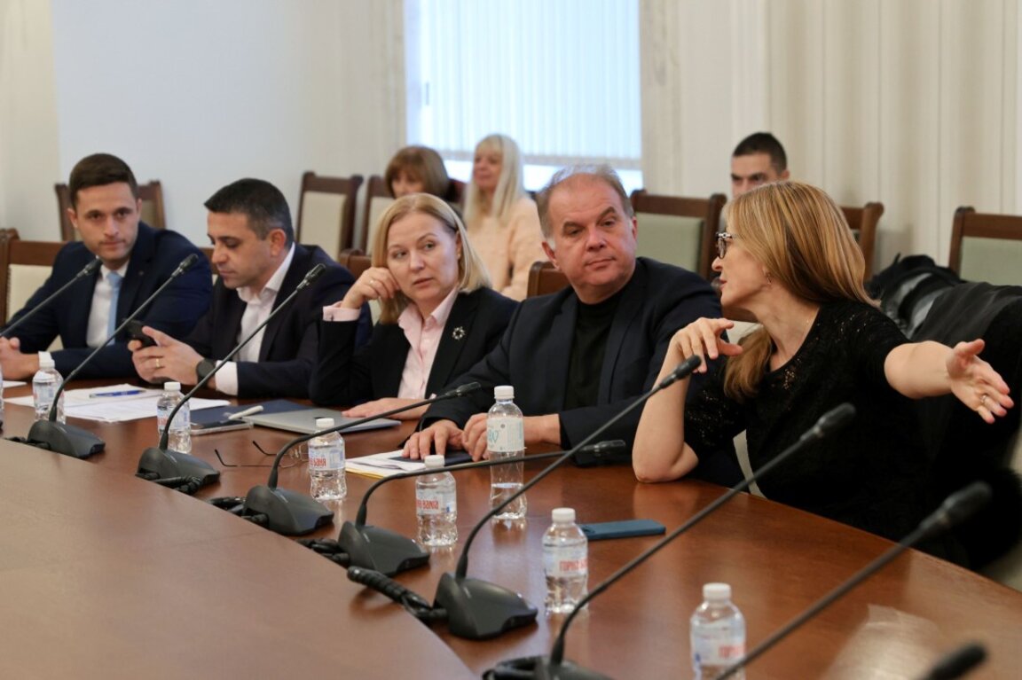 Радомир Чолаков: Конституцията се променя с консенсуси, а не с компромиси