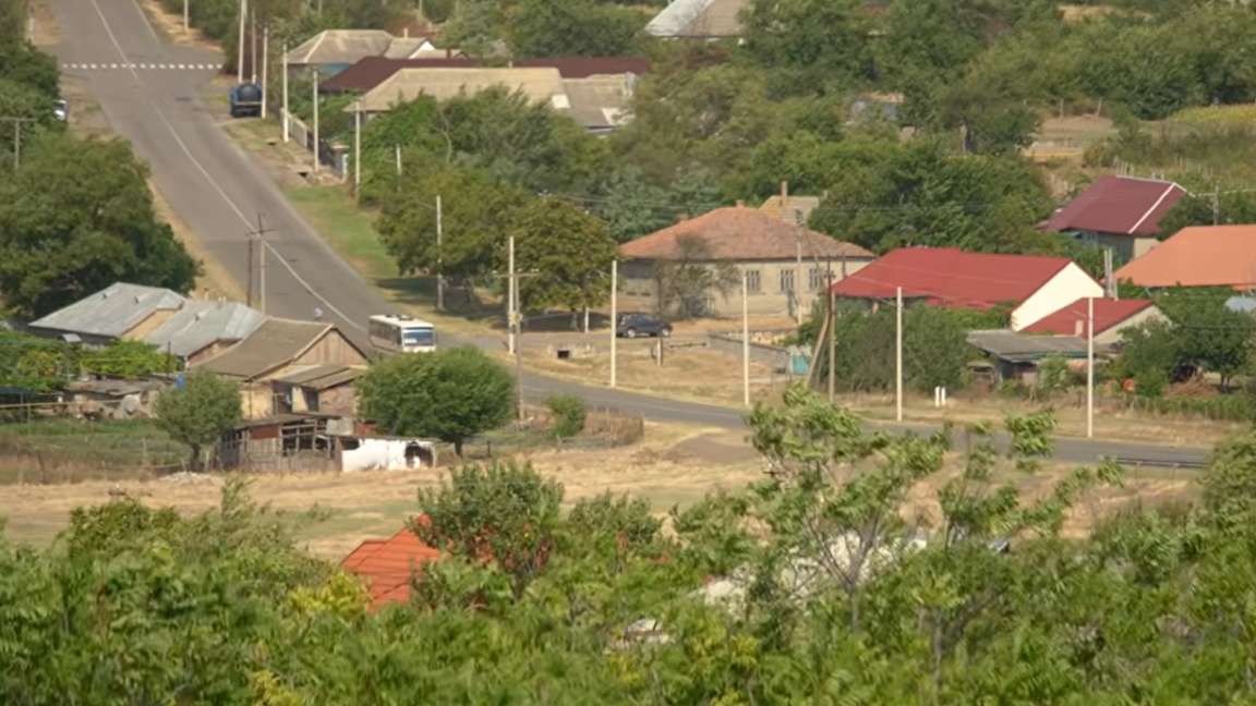 Búlgaros, albaneses y gagauzos conviven en armonía en Karakurt, Ucrania