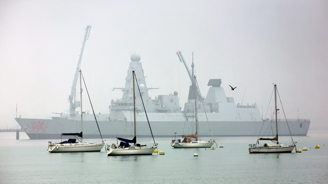 Британският кораб "Дракон" е акостирал в Източното Средиземноморие за ремонт