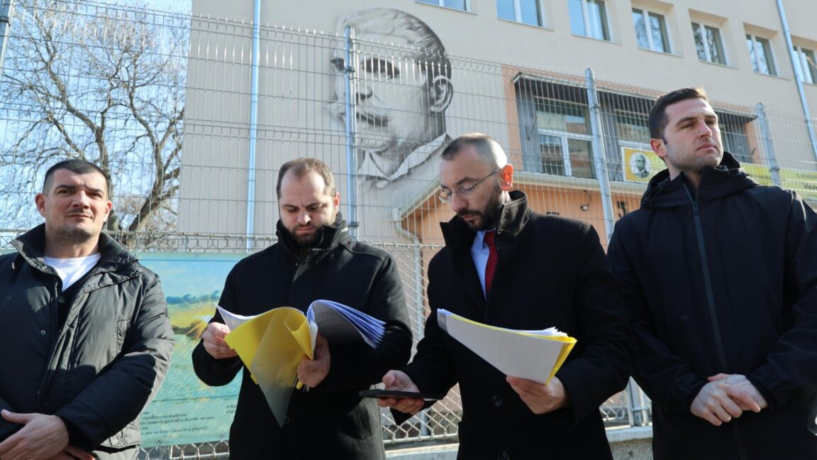 Общинските съветници от ГЕРБ-СДС в СОС Антон Хекимян (вдясно) Драгомир Младенов.