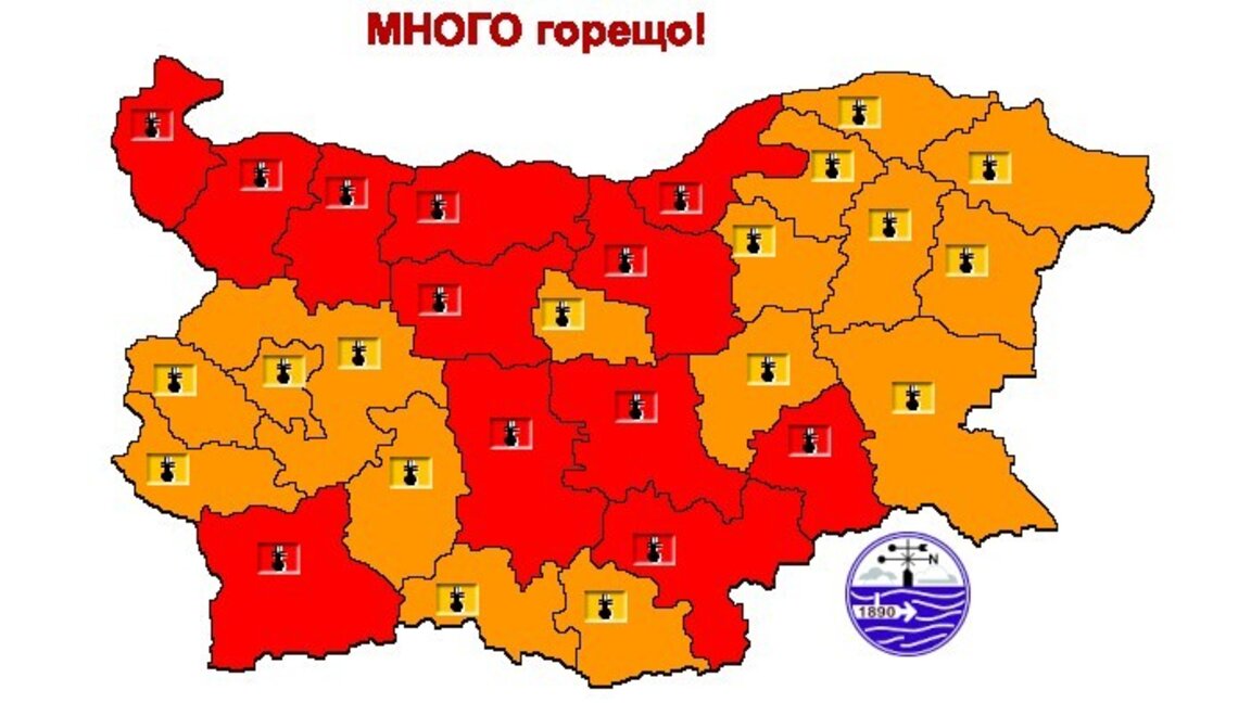 Червен код за опасно горещо време в 12 области