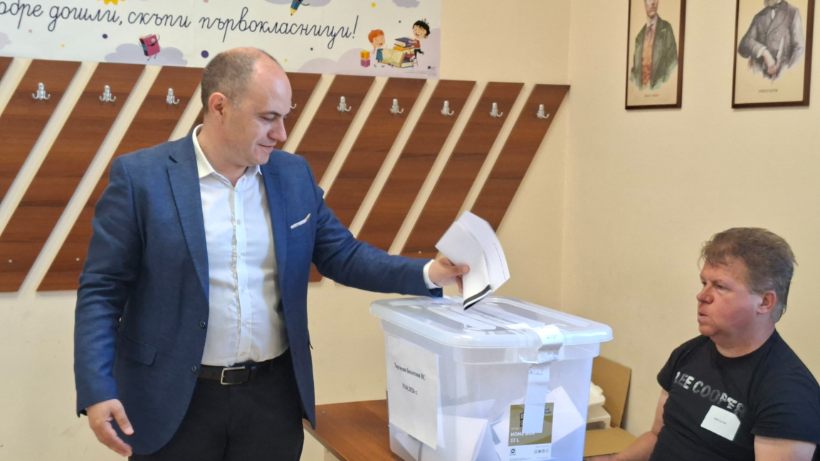 Боян Балев гласува за справедлива България