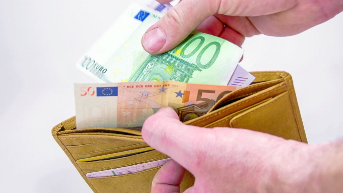 В Кипър подписаха споразумение за автоматична индексация на заплатите