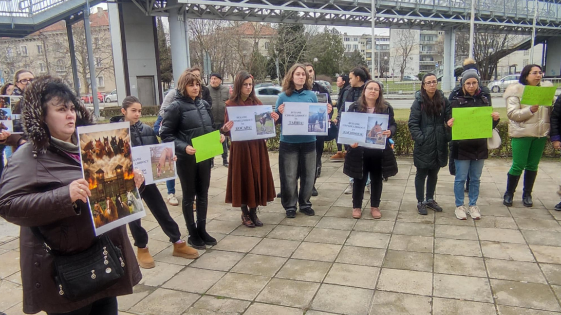 Протестиращи в "Аспарухово" искат разследване и възстановяване на "Фанагория"