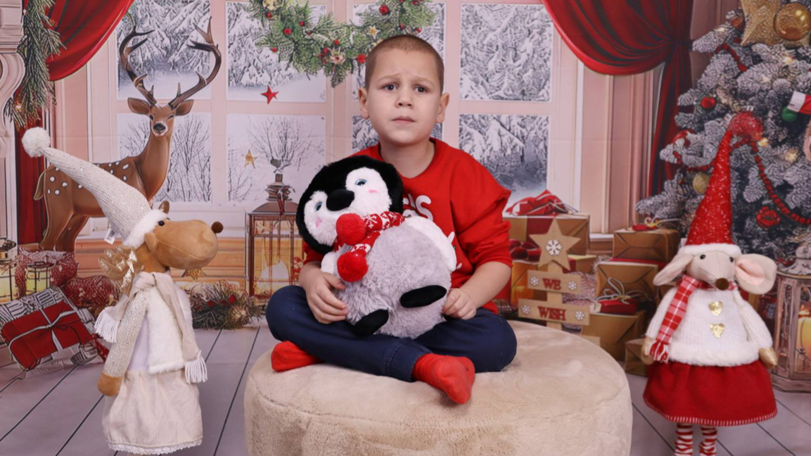 За Мони от Перник помощта на "Българската Коледа" е безценна