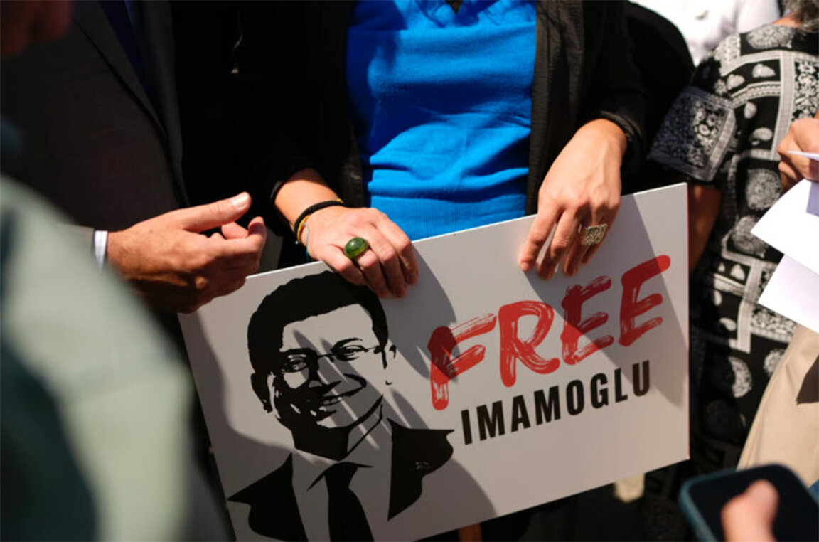 Kryebashkiakët e Sofjes dhe Athinës shkruajnë në mbështetje të homologut të tyre të Stambollit