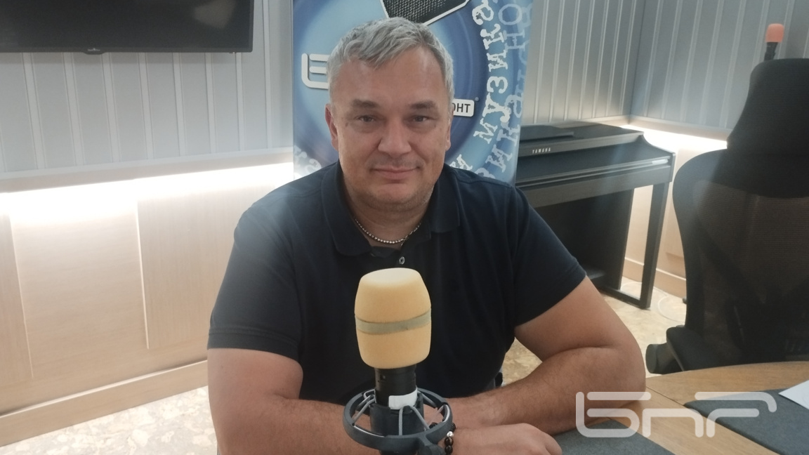 доц. д-р Марин Пенков
