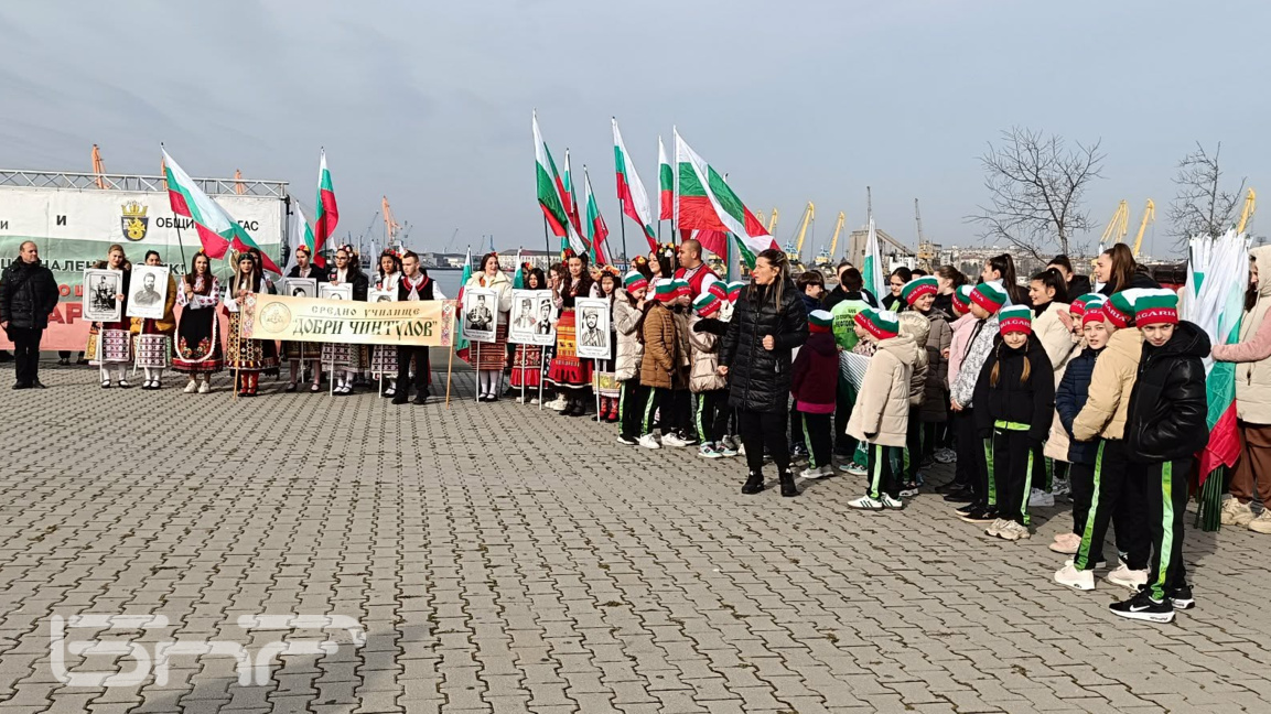 Ден за чест и памет: Деветото Българовско шествие събра родолюбци