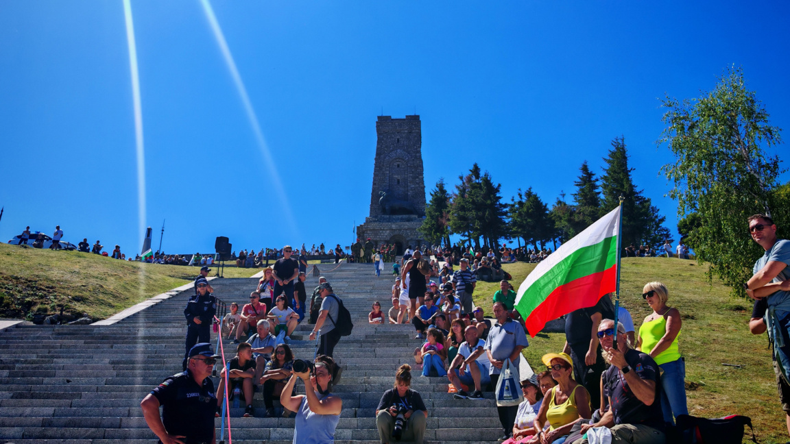 Bulgaria marks its national holiday with a series of nationwide events 