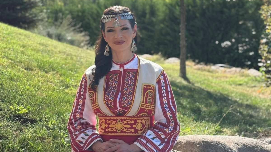 Ангелина Милева с нова китка от македонски песни – „Македонска игра“