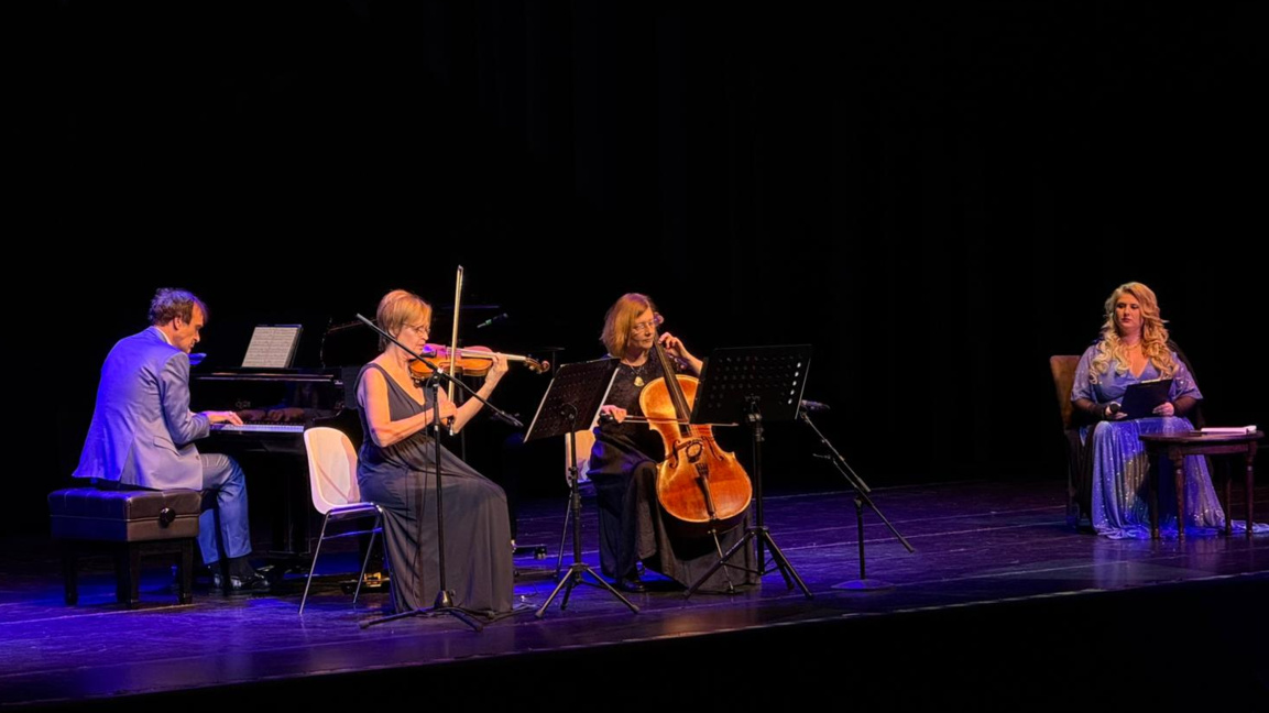 Трио "Дивертименто" представя проекта „Пътешествие във времето на Мария Единбург“ в Румъния