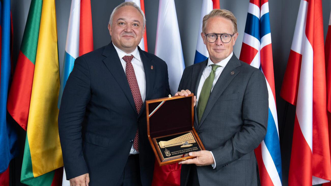 Ivan Demerxhiev (majtas) dhe Hans Leijtens