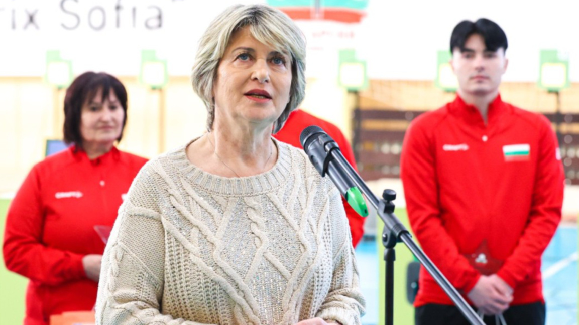 Весела Лечева