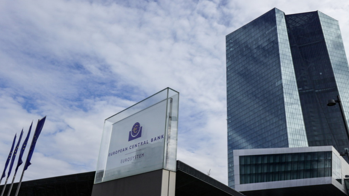 Членовете на ЕЦБ вижат рискове за инфлацията и в двете посоки