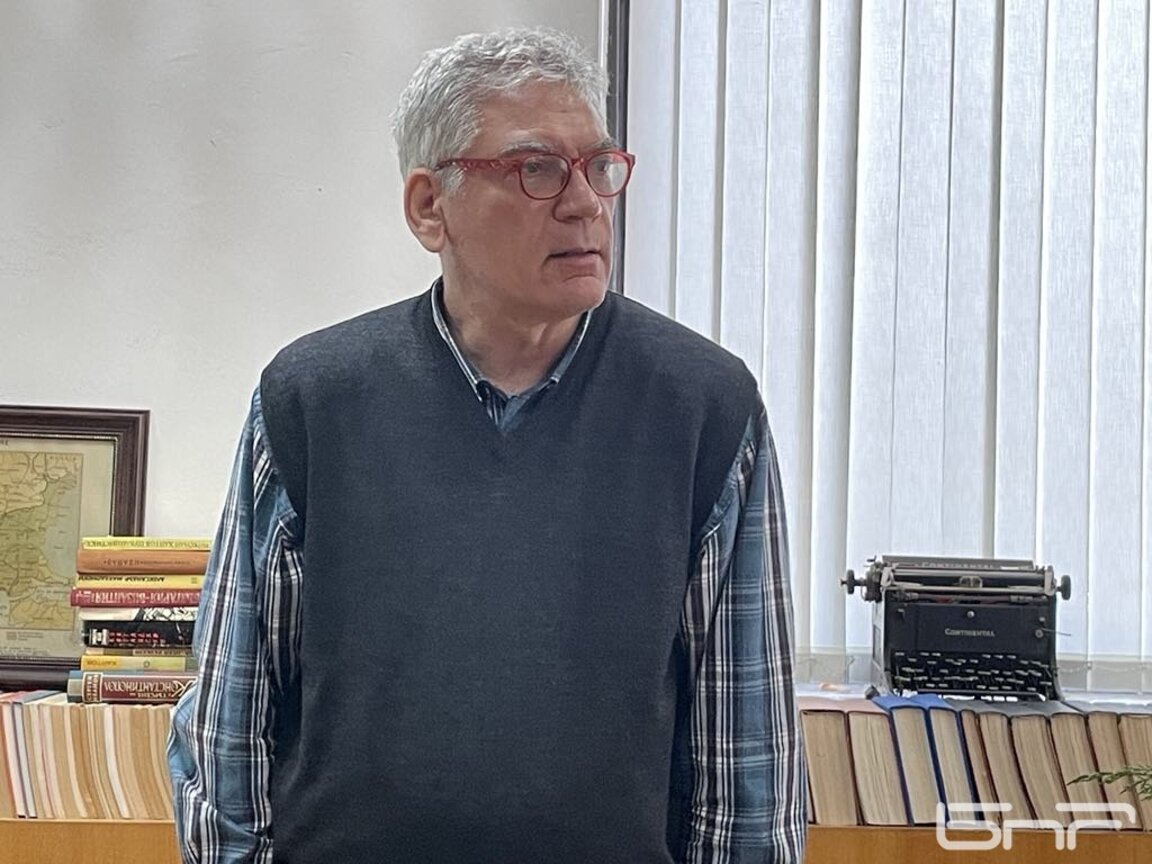 доц. Владимир Бозуков