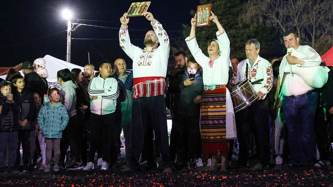 Arkeologët i dërguan një peticion Patrikut në mbështetje të ritit “Nestinarstvo”