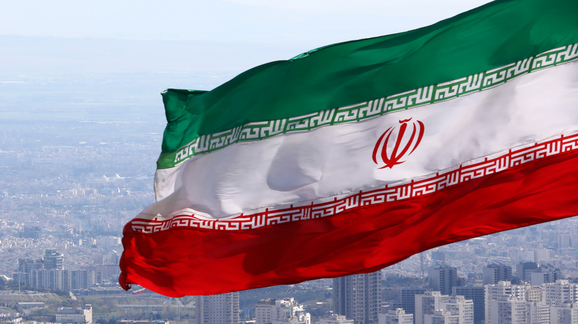 Иран Техеран флаг