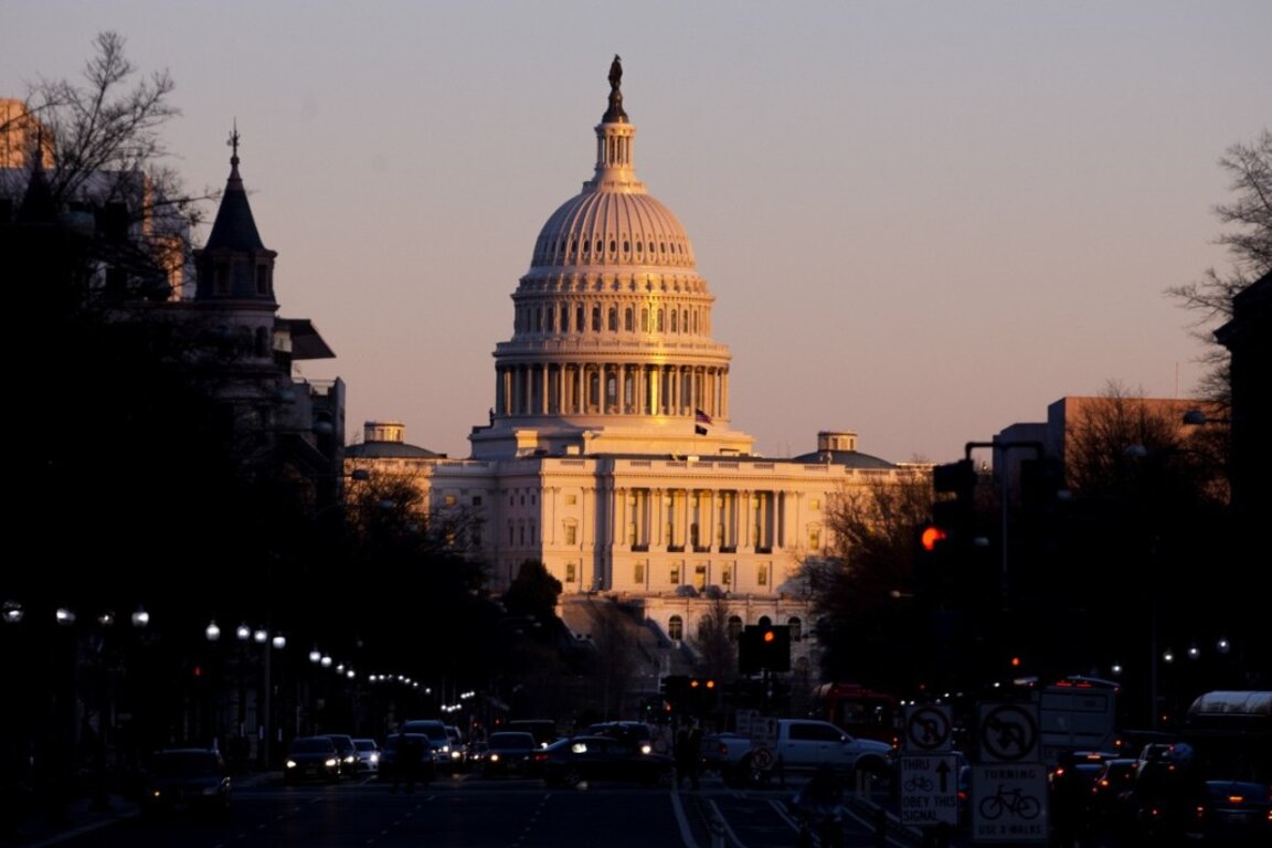 Остават различията за Украйна между демократите и републиканците в Конгреса на САЩ