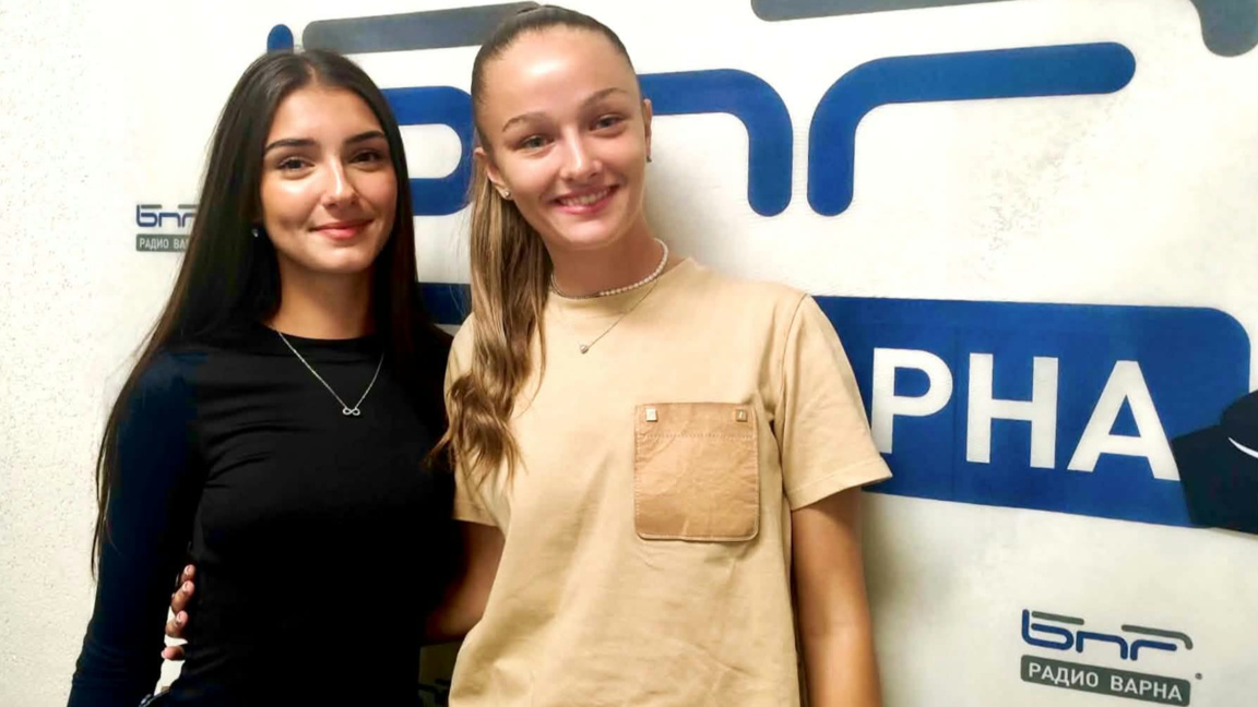 Ханна Иванова (вляво) и Ерия Рашкова (вдясно)