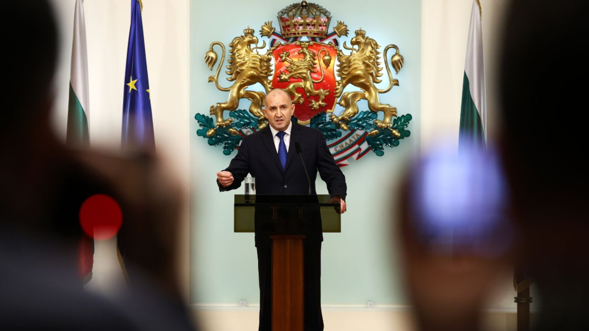 Оставката на президента Румен Радев отговори на обществените очаквания