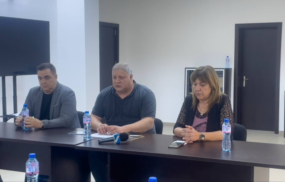 В Средец дадоха старт на третия национален конкурс за поезия и проза на името на Янаки Петров