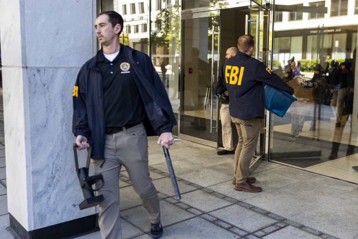 ФБР обяви награда от 100 000 долара за информация за убиеца на Чарли Кърк