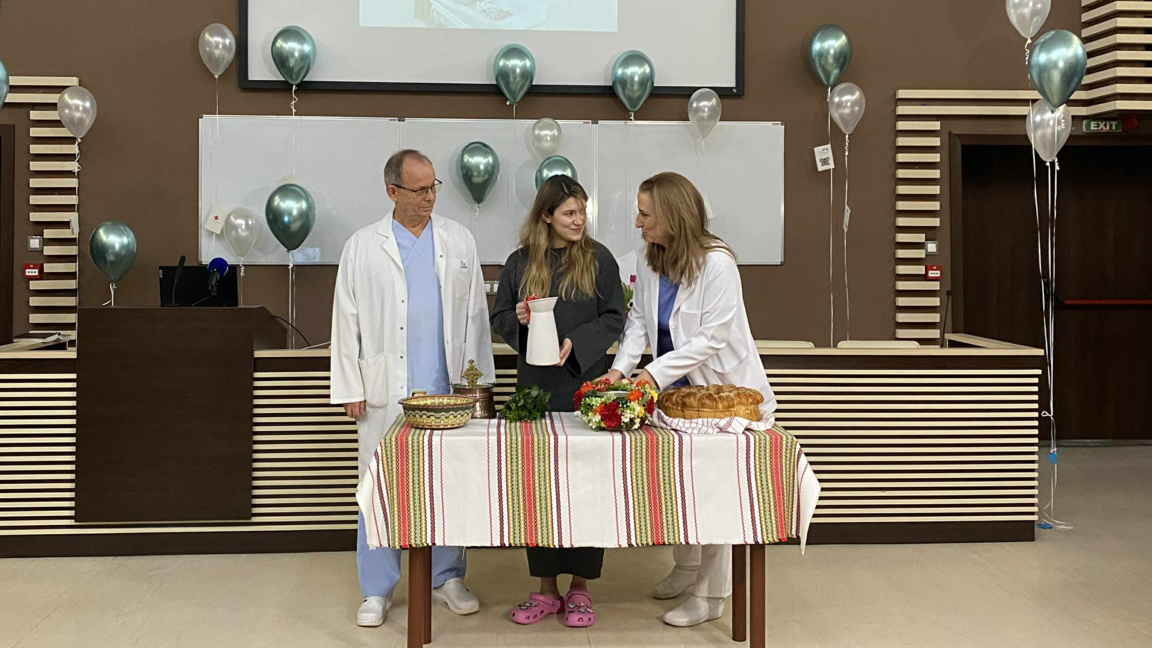 В "Майчин дом" почетоха ритуала "измиване на ръце" в Деня на родилната помощ