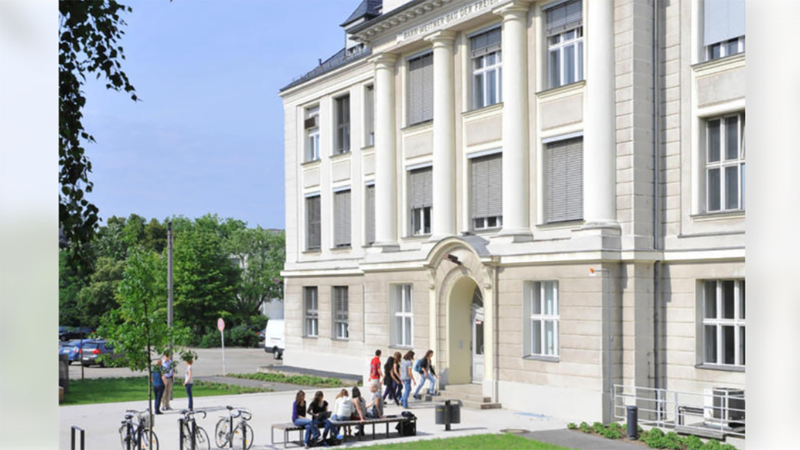 Dozenten für Bulgarisch an mehreren euro...