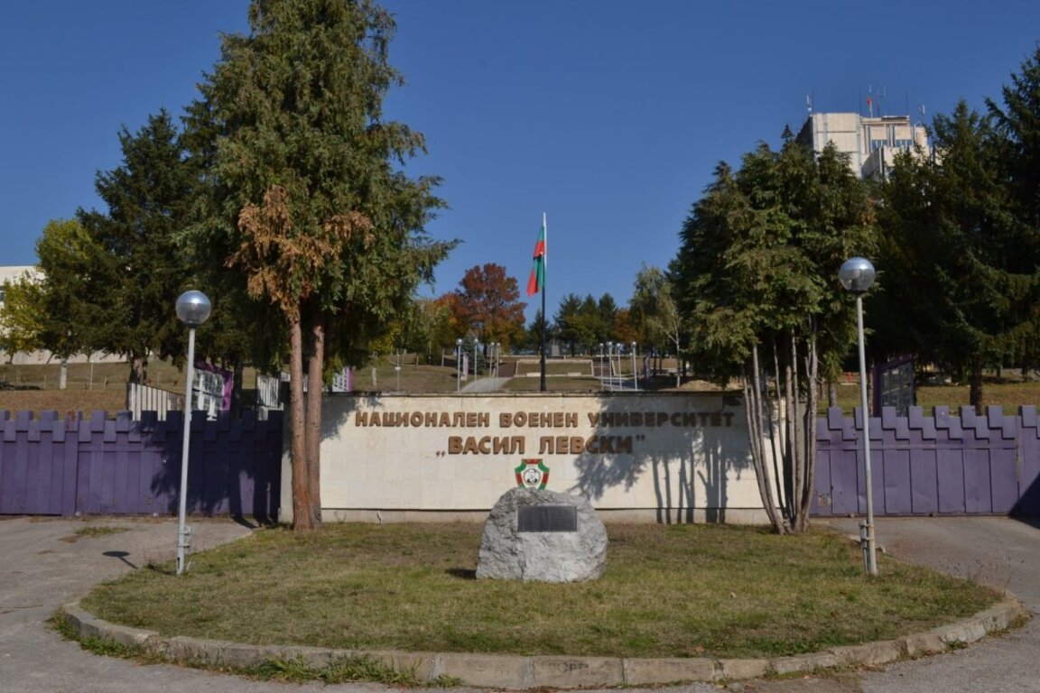 Λίγοι οι κατάλληλοι υποψήφιοι για στρατιωτικοί