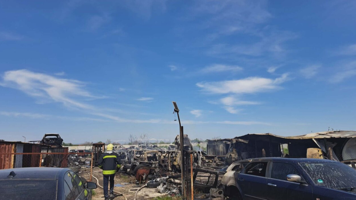 Пожар изпепели автоморга в района на Околовръстното на Пловдив