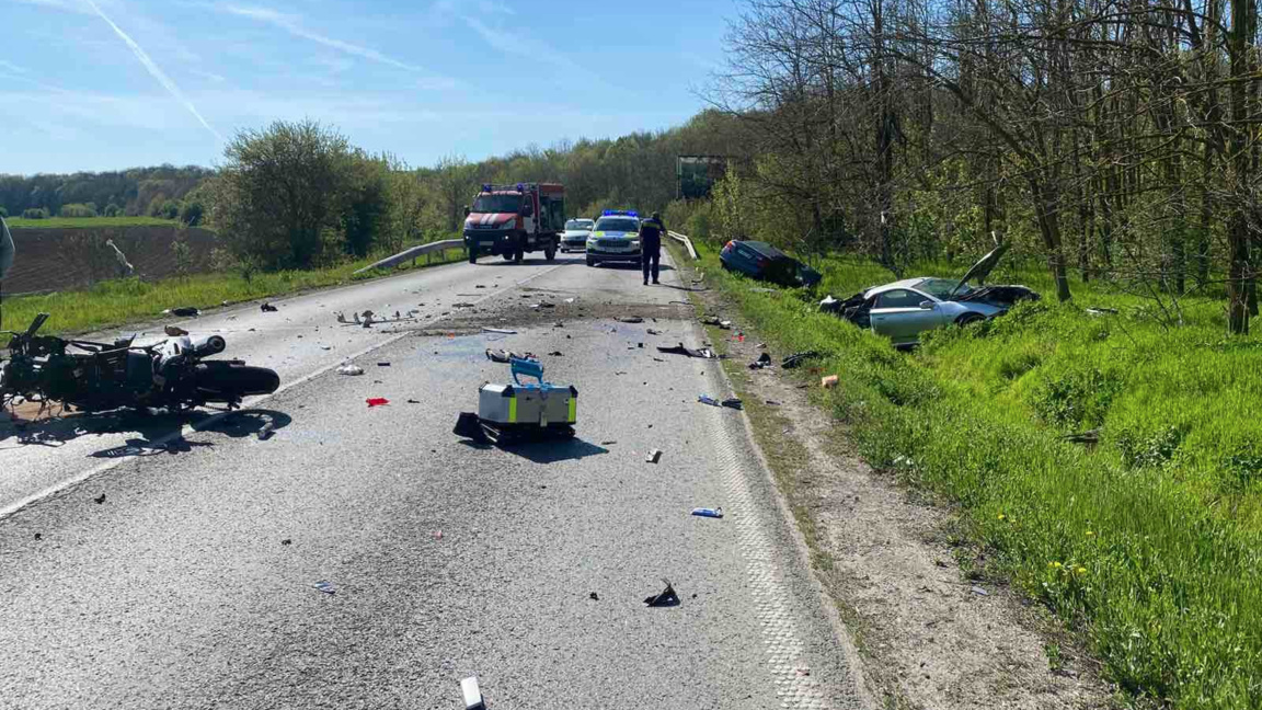 Пътят Е-70 в района на Цар Калоян е затворен за движение заради тежка катастрофа