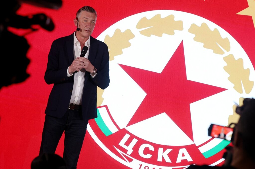 ЦСКА застана зад Радослав Златков и Душан Керкез