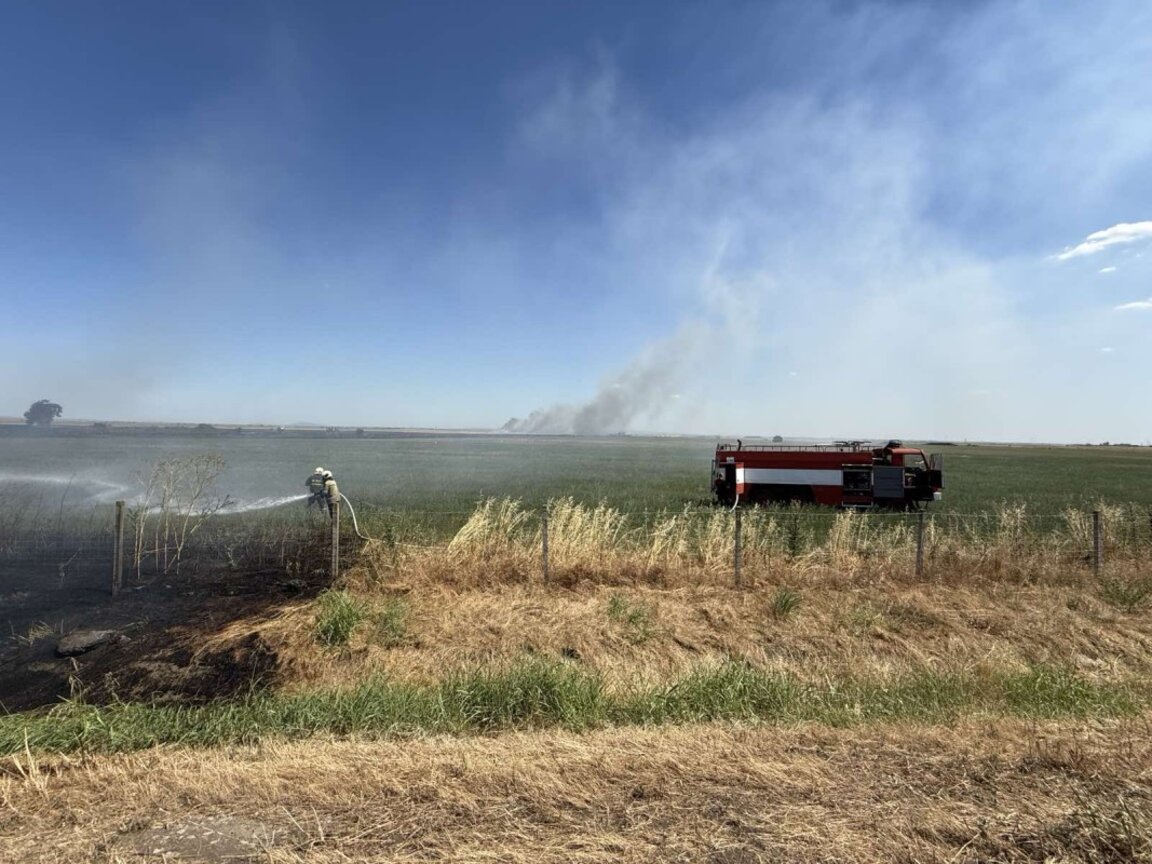 Овладян е пожарът в района на село Бенковски