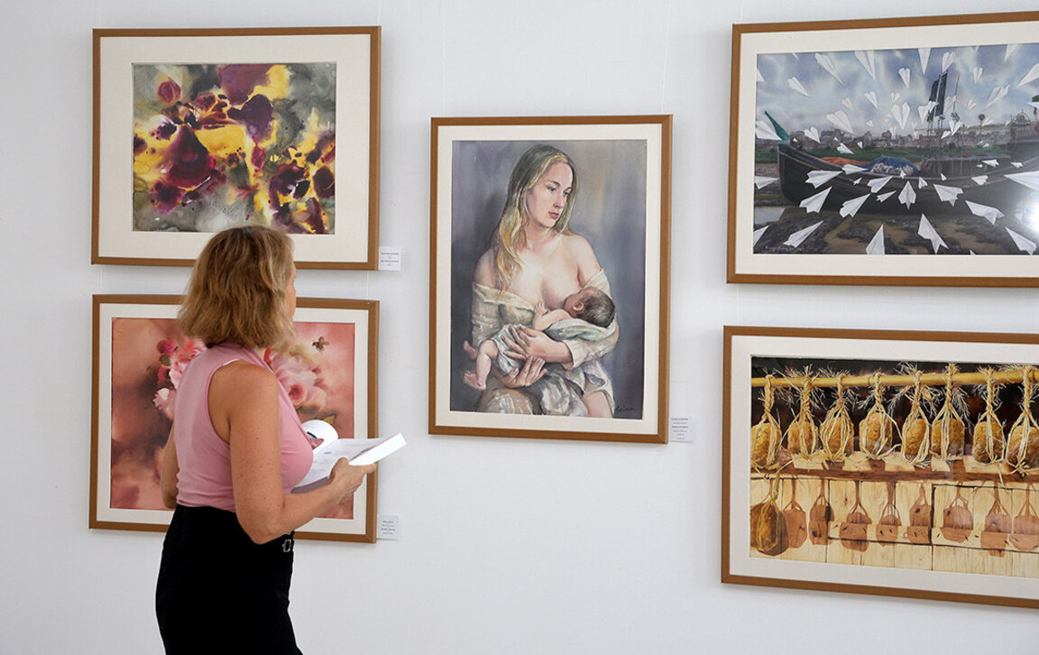 "Духът на акварела" – разнолика изложба на творци от 51 държави гостува във Варна