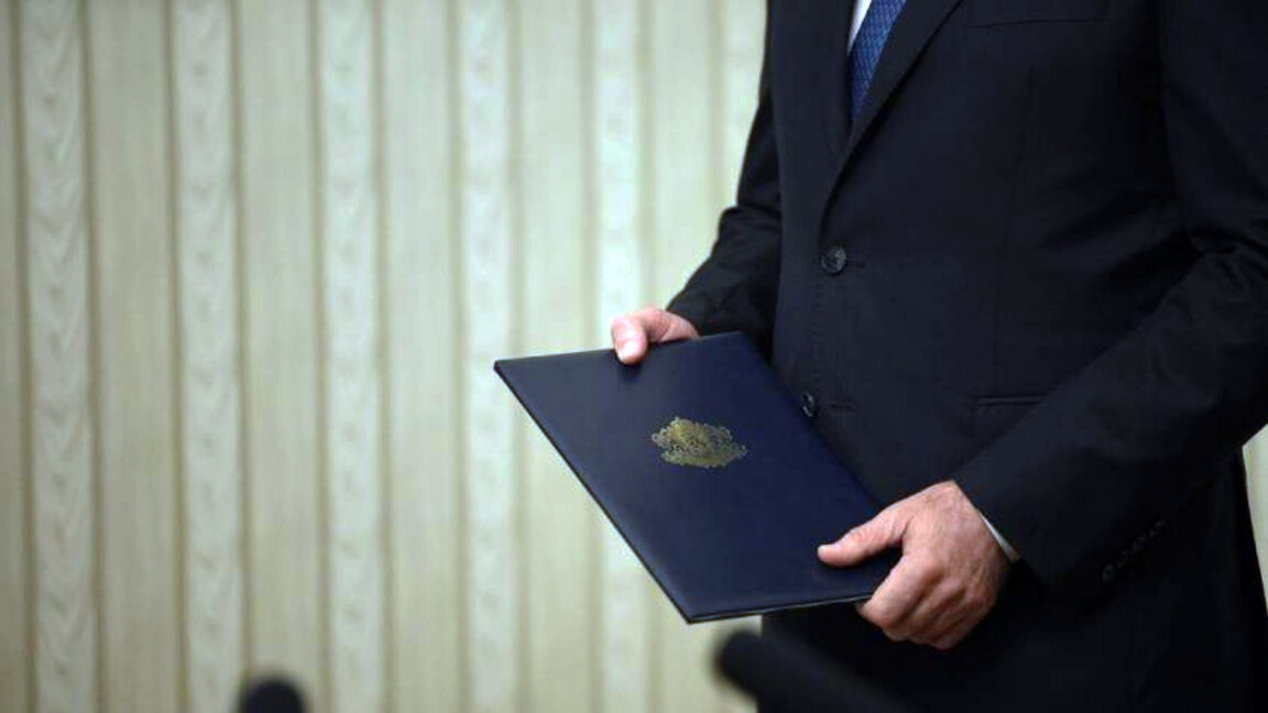 Präsident Radew erteilt ersten Regierungsauftrag am 1. Juli