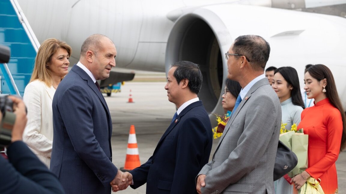 Visite officielle de Roumen Radev au Vietnam...