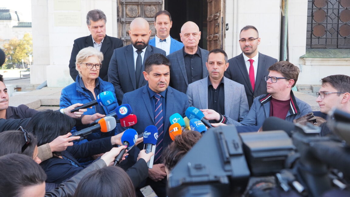 МЕЧ иска анти-ГЕРБ и анти-ДПС правителство, държи да получи МВР