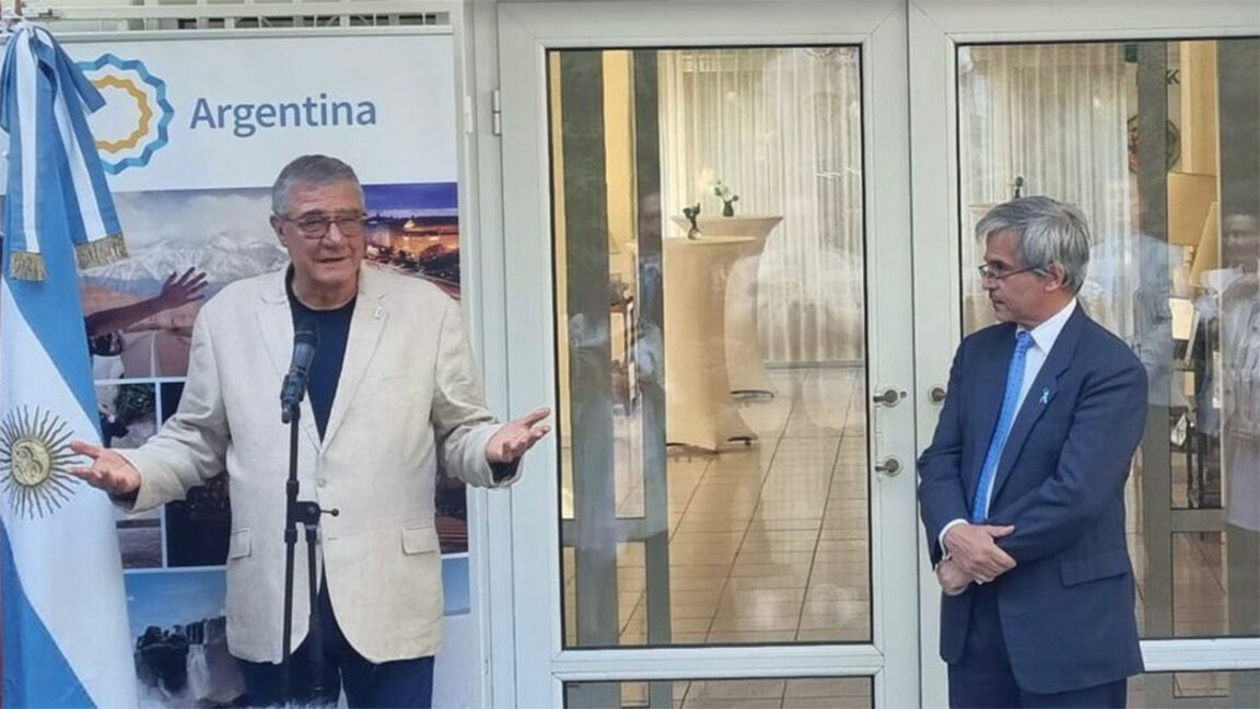 El embajador Meyer ofreció una recepción en Sofía con motivo de la fiesta nacional de Argentina