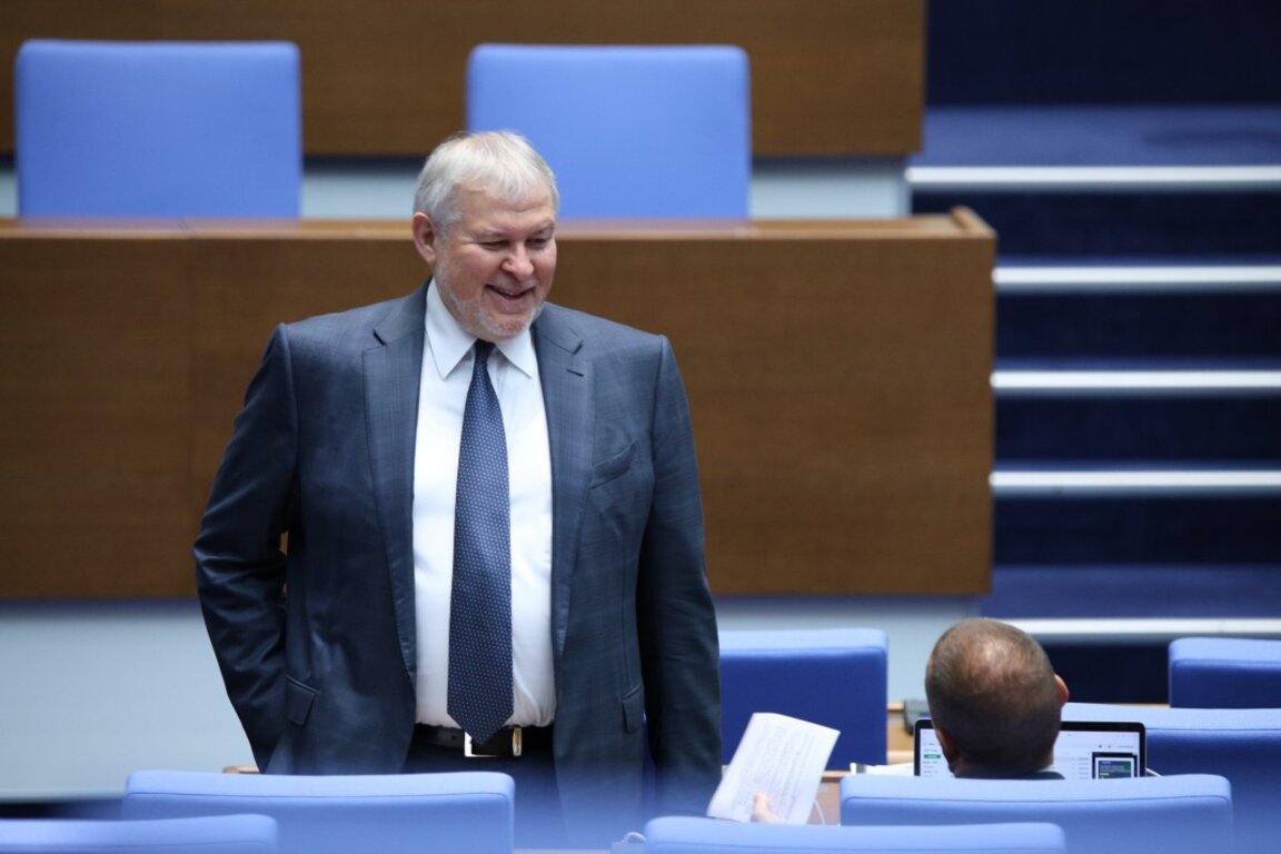 Румен Христов не е оптимист: Вървим към предсрочни избори!