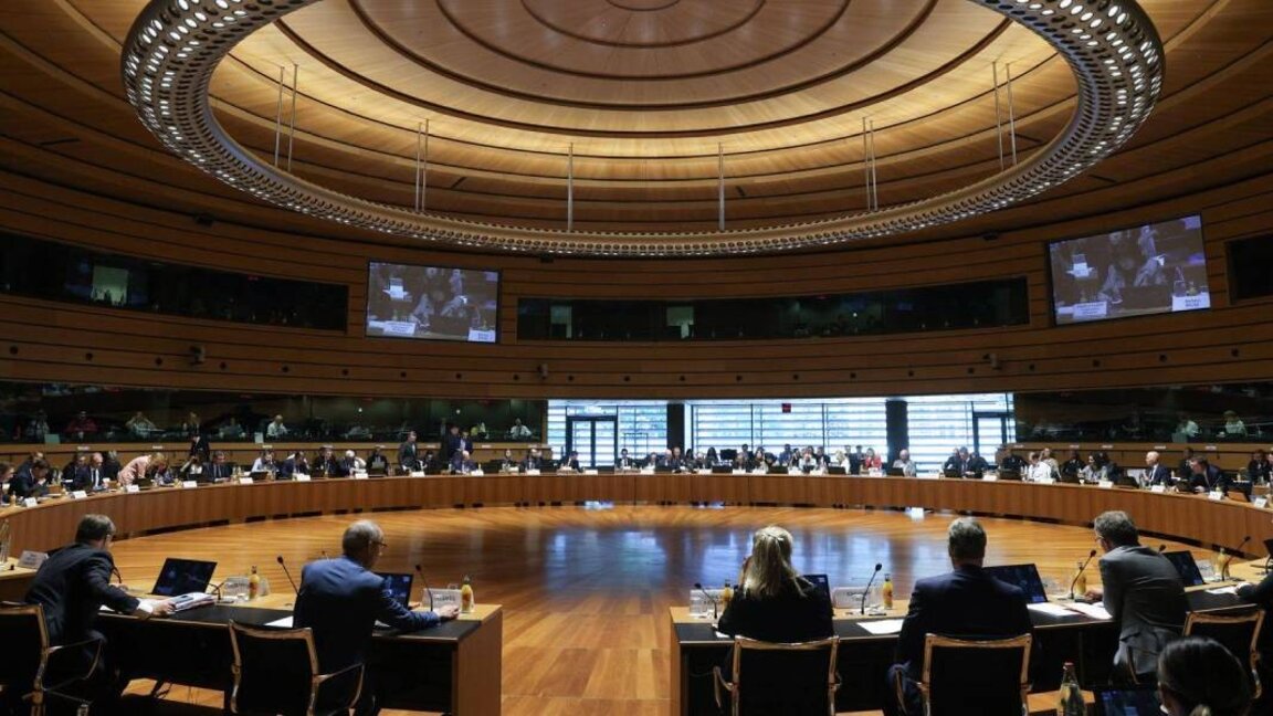 El Ecofin da luz verde a la adhesión de Bulgaria a la zona del euro