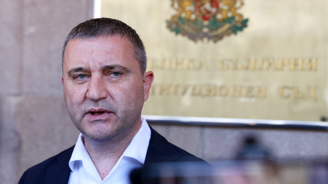 50 депутати от ГЕРБ-СДС и ПП внесоха жалба в Конституционния съд срещу бюджета