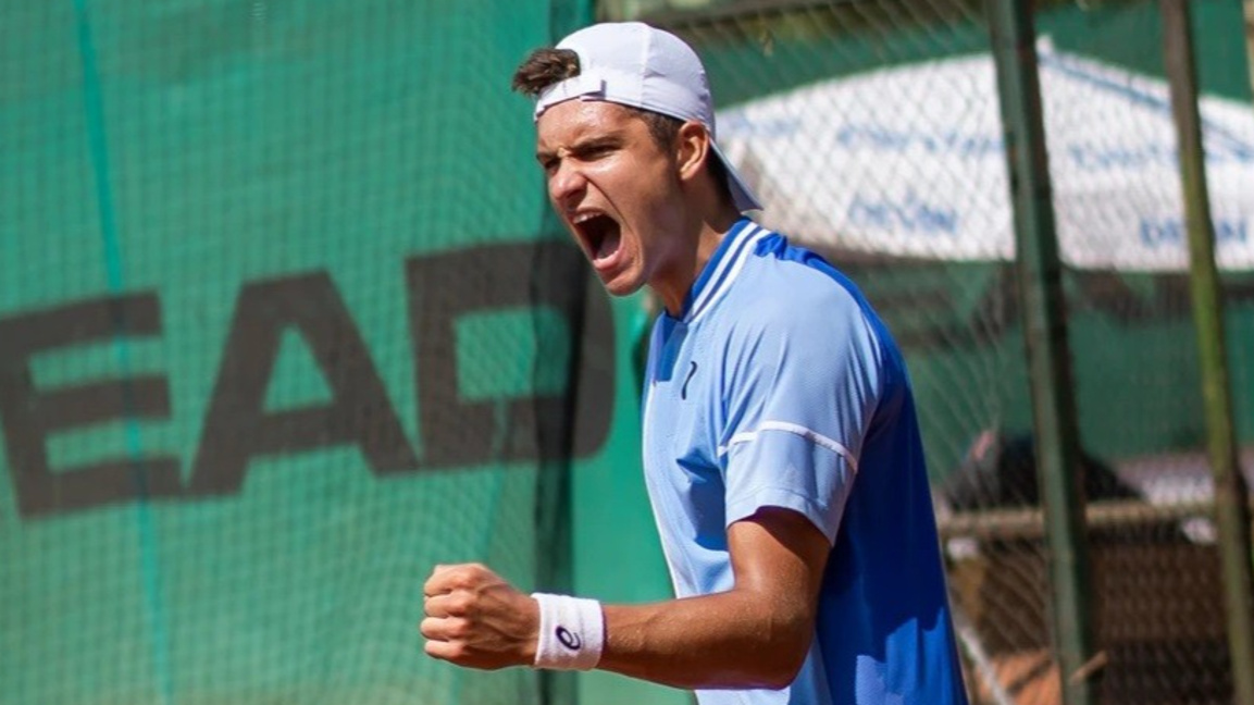 Александър Василев