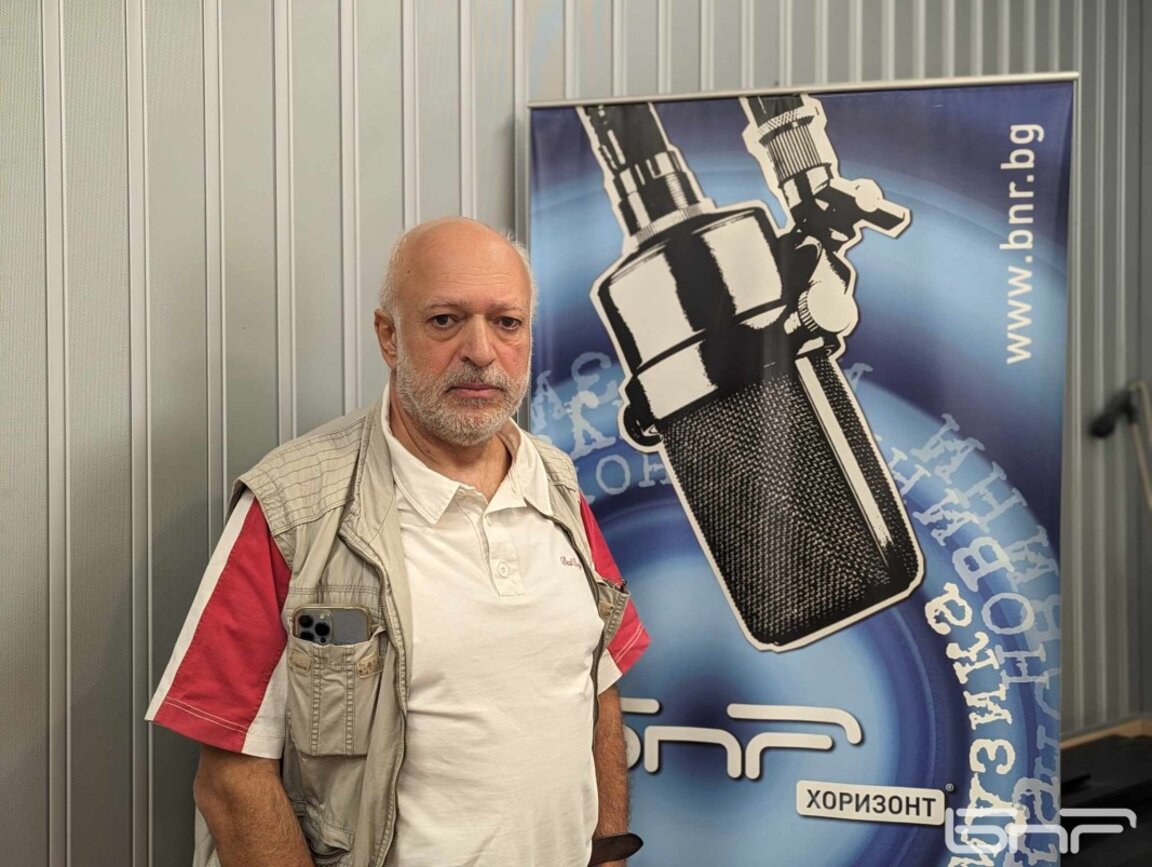 Проф. Велислав Минеков