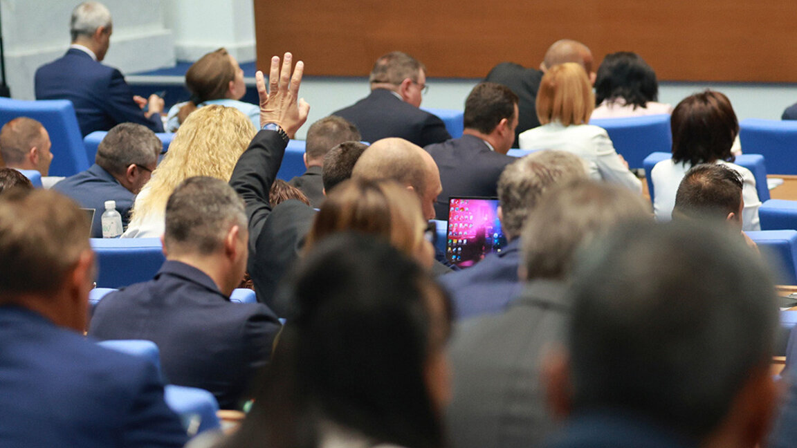 Deputetët ratifikuan kontratën për blerjen e municionеvе për "Stryker"