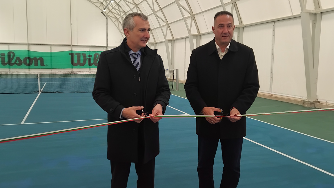 Министърът на спорта Димитър Илиев откри новоизграден тенис корт в Радомир