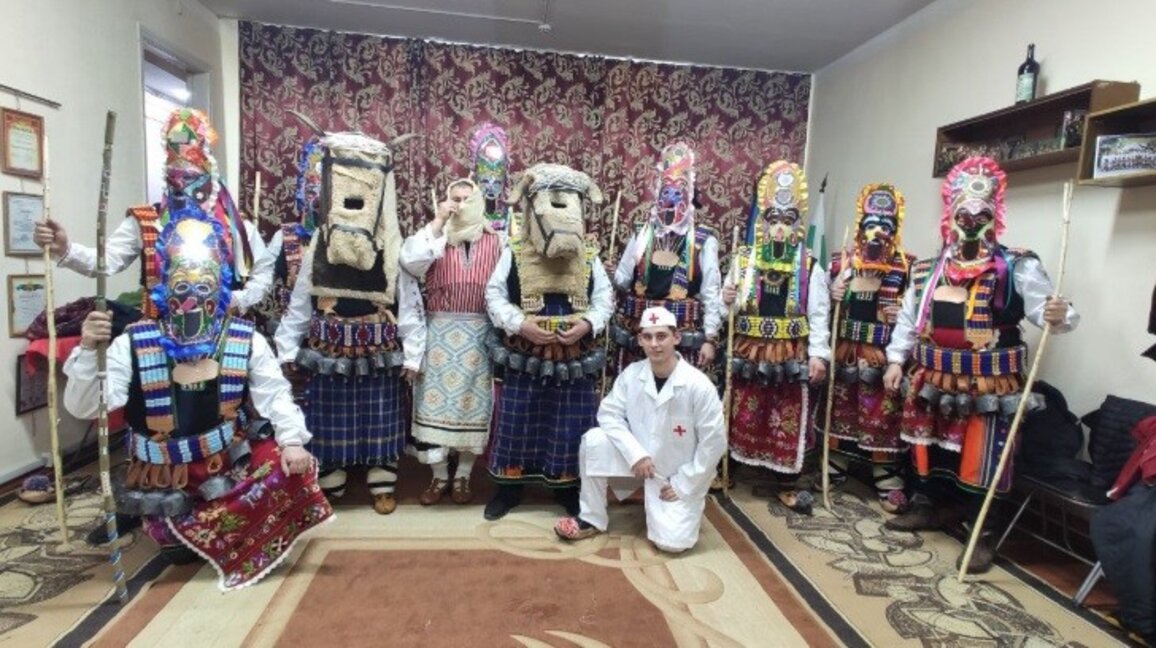 Български кукери ще шестват из украинския Болград