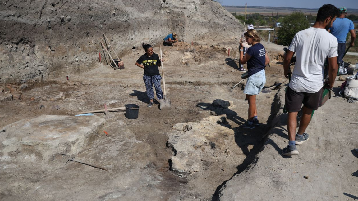 Inhabitants of Solnitsata near Provadia produced beer 6,500 years ago