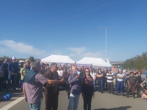 Вдигат блокадата на магистрала "Струма" край Дупница