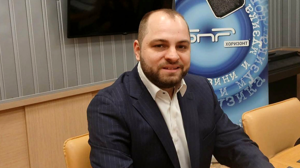 Драгомир Младенов