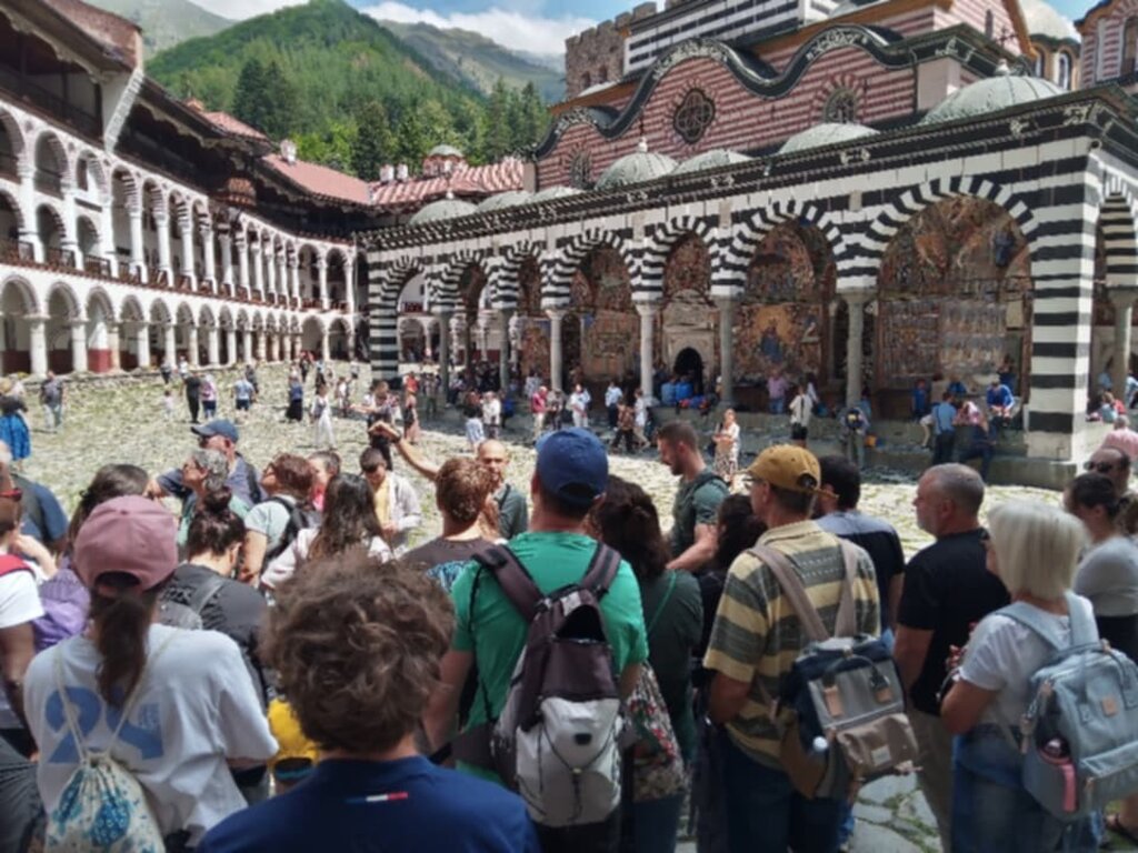 Засилен полицейски контрол в Рилския манастир
